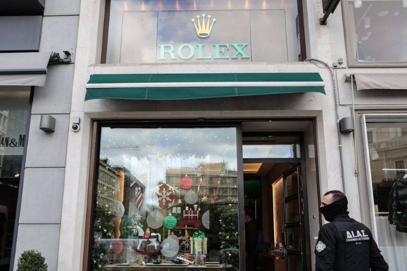 Ληστεία στην Rolex: Βρέθηκε η μια μηχανή των δραστών- Τα νεότερα γύρω από την έρευνα