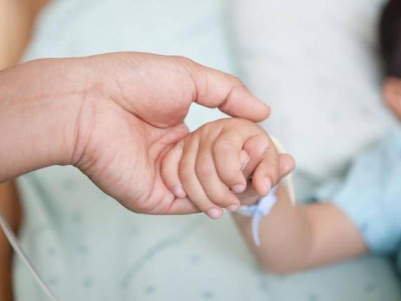 Κορίτσι 2 ετών ήπιε χλωρίνη και νοσηλεύεται στο νοσοκομείο