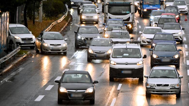 Από σήμερα μπορείτε να πληρώσετε τα τέλη κυκλοφορίας με τον μήνα- Αναλυτικά η διαδικασία