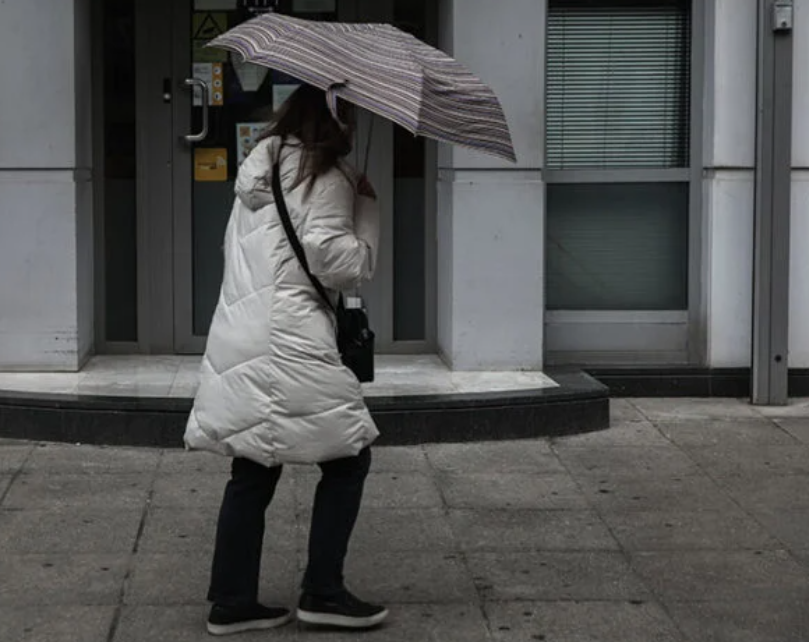 Έρχεται λύση για δάνεια, καταθέσεις και προμήθειες – Τελεσίγραφο στις τράπεζες