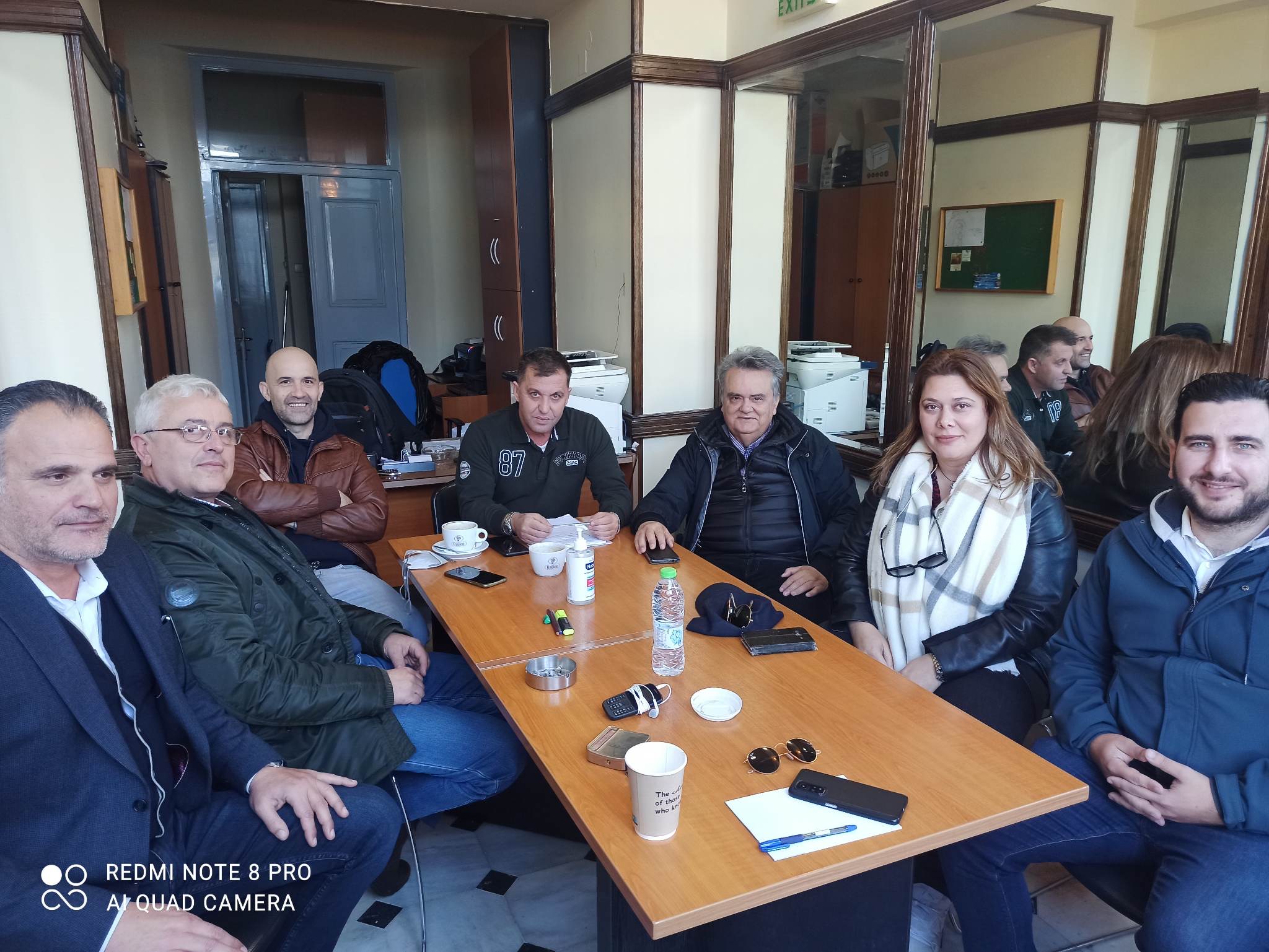 Εύβοια: Το ΠΑΣΟΚ συναντήθηκε με τους εργαζόμενους στο Δήμο Χαλκιδέων – Τι είπαν