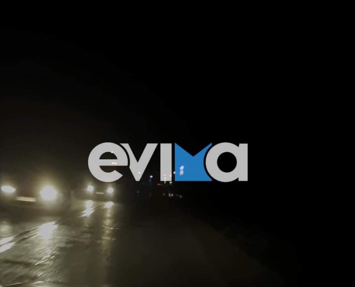 Εύβοια: Προσοχή στους οδηγούς – Γεμάτος νερά ο δρόμος στο Μαλακώντα (pics)