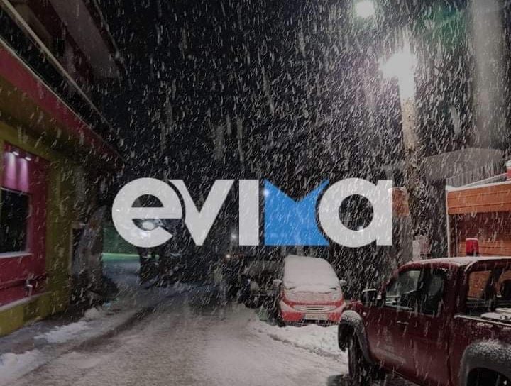 Σάκης Αρναούτογλου: Η νέα ψυχρή «εισβολή» φέρνει χιόνια στα «χαμηλά» της Εύβοιας