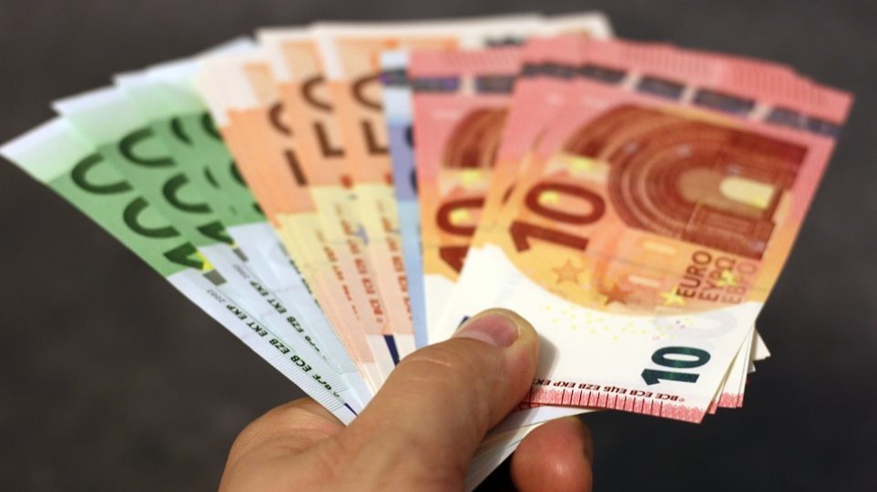 ΟΠΕΚΑ: Χορήγηση επιδόματος 600 ευρώ – Ποιους αφορά, πώς κάνετε την αίτηση