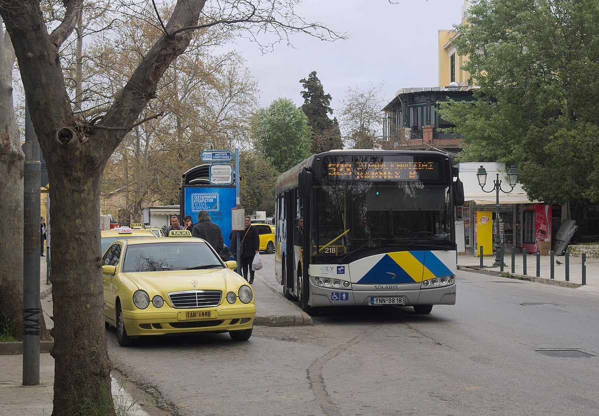 Κύμα αντιδράσεων για τον οδηγό λεωφορείου που φέρεται να έδωσε το τιμόνι σε ανήλικη