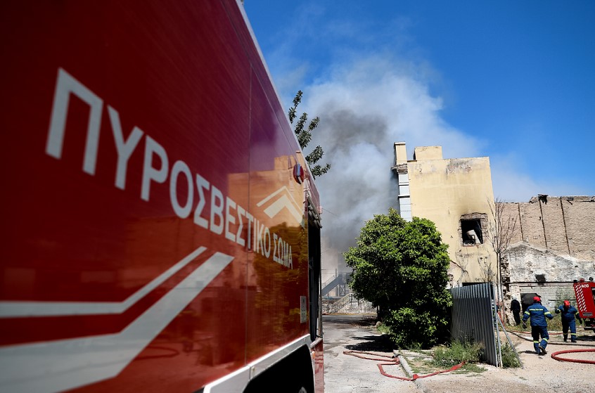 Φωτιά σε ξενοδοχείο – Καταστράφηκε ολοσχερώς η κεραμοσκεπή