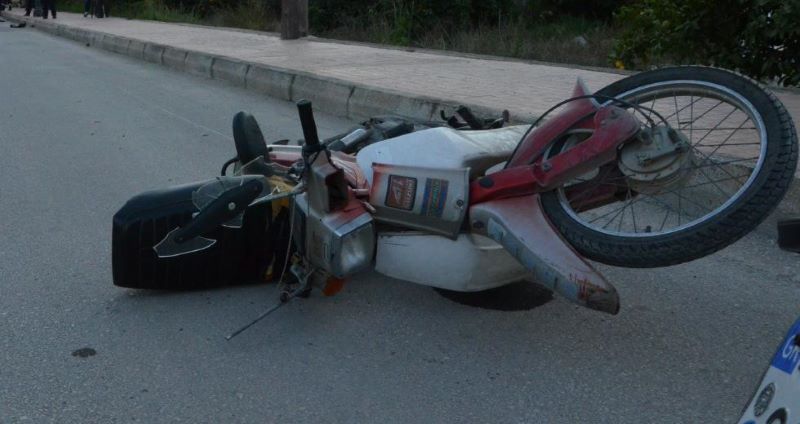 Νέο θανατηφόρο τροχαίο στην Εύβοια: Άνδρας έπεσε σε δέντρο με μηχανάκι