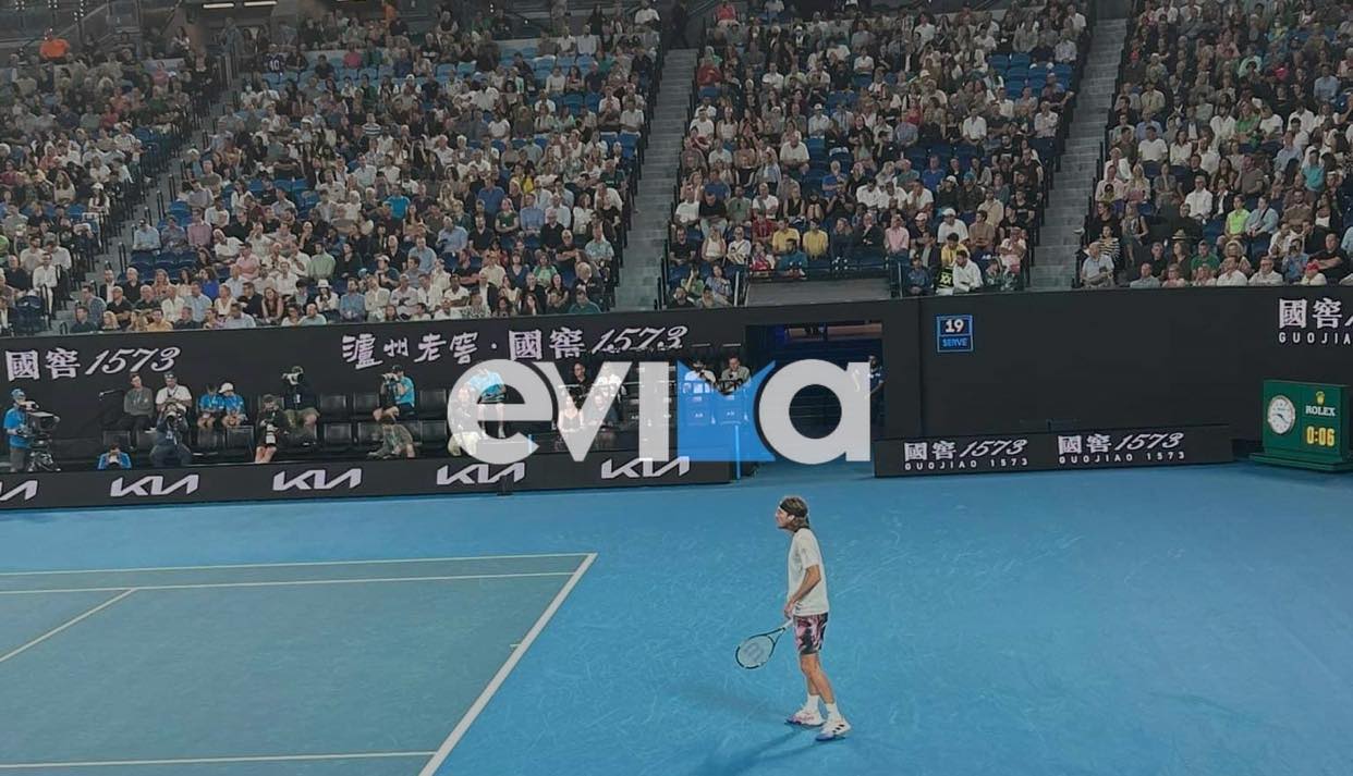 Στέφανος Τσιτσιπάς: Στο Australian Open το evima.gr – Δείτε τις πρώτες εικόνες του κορυφαίου Έλληνα τενίστα