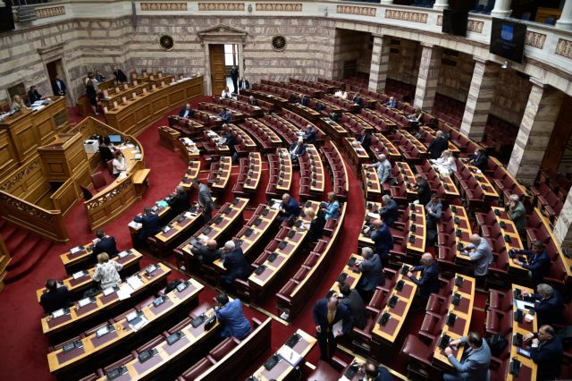 Πρόταση μομφής – Σύγκρουση κορυφής στη Βουλή: Τι θα πουν Μητσοτάκης και Τσίπρας