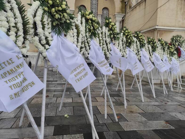 Σε κλίμα οδύνης η κηδεία του Παναγιώτη Τζένου- Δείτε βίντεο