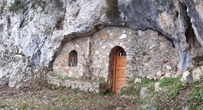 Εύβοια: ο άγνωστος ναός μέσα σε σπήλαιο που προκαλεί δέος- Πώς θα πάτε