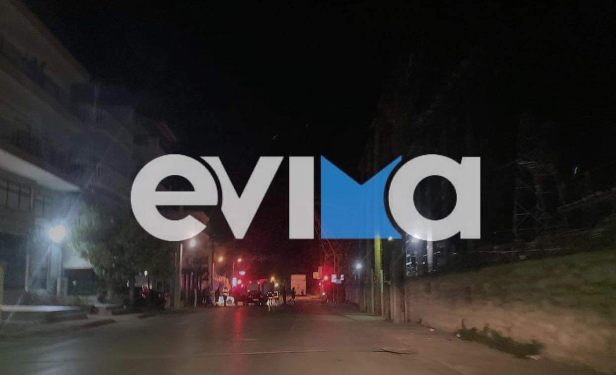 Εύβοια: Τροχαίο με δύο ΙΧ στην Χαλκίδα – Εγκλωβίστηκε γυναίκα