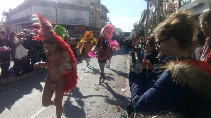 Απόκριες 2023: Όλα έτοιμα για το μεγάλο καρναβάλι στο Αλιβέρι