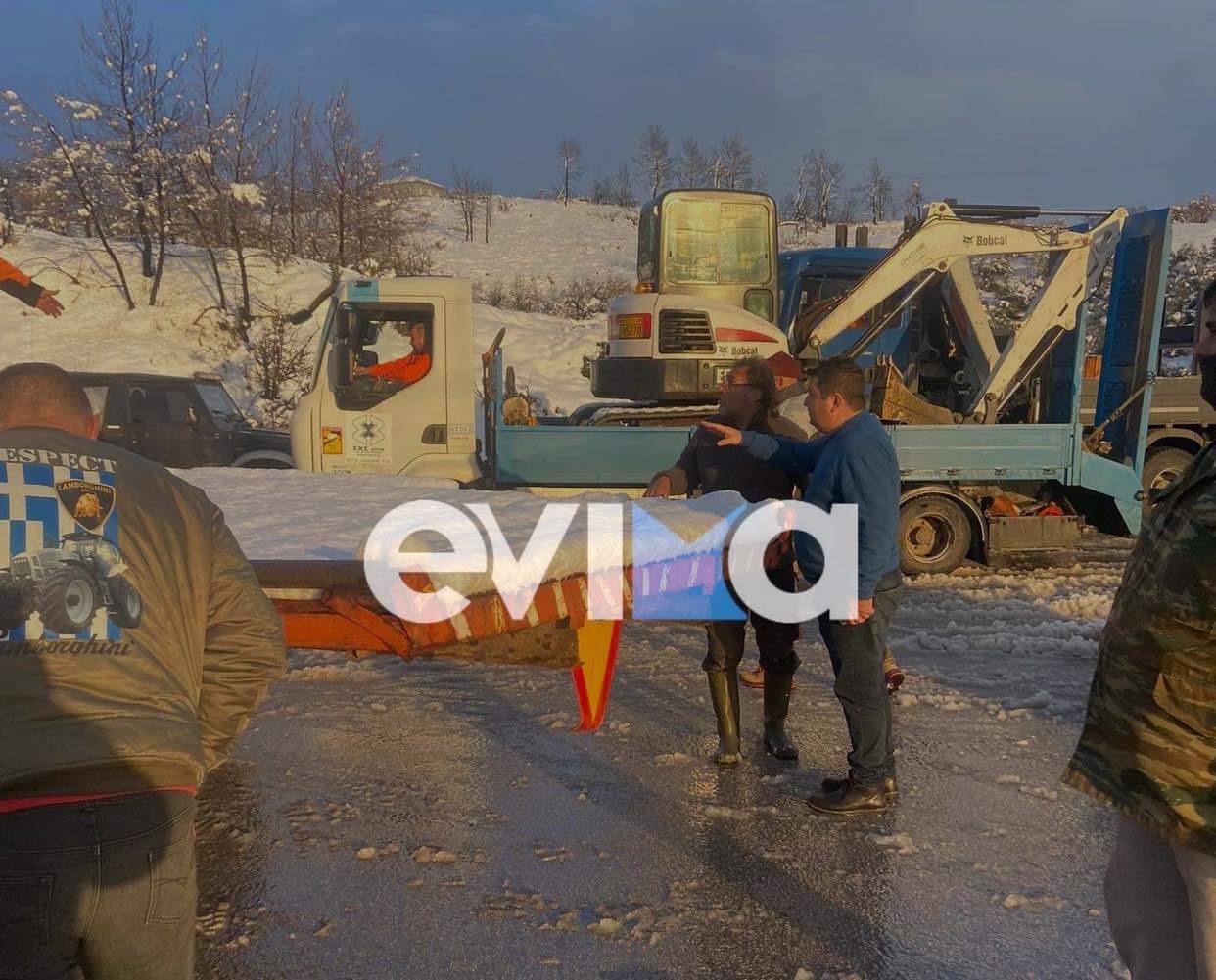 Κακοκαιρία Μπάρμπαρα: Έφτασαν οι γεννήτριες για να ζεσταθούν οι κάτοικοι στην Εύβοια
