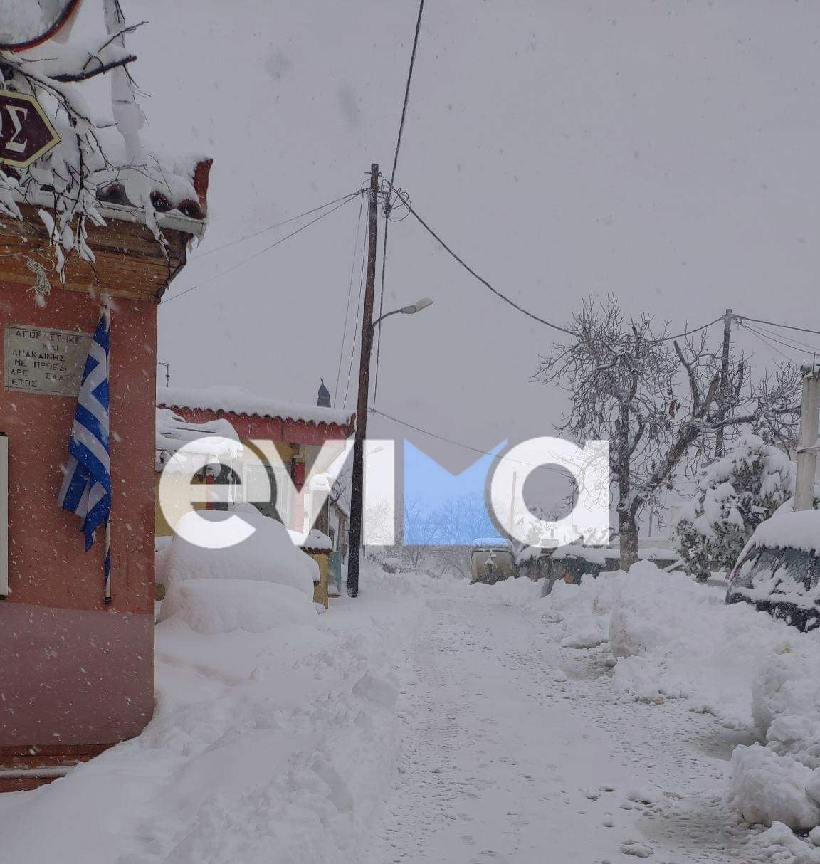 Κακοκαιρία Μπάρμπαρα: Πυκνή χιονόπτωση και σήμερα στην Εύβοια