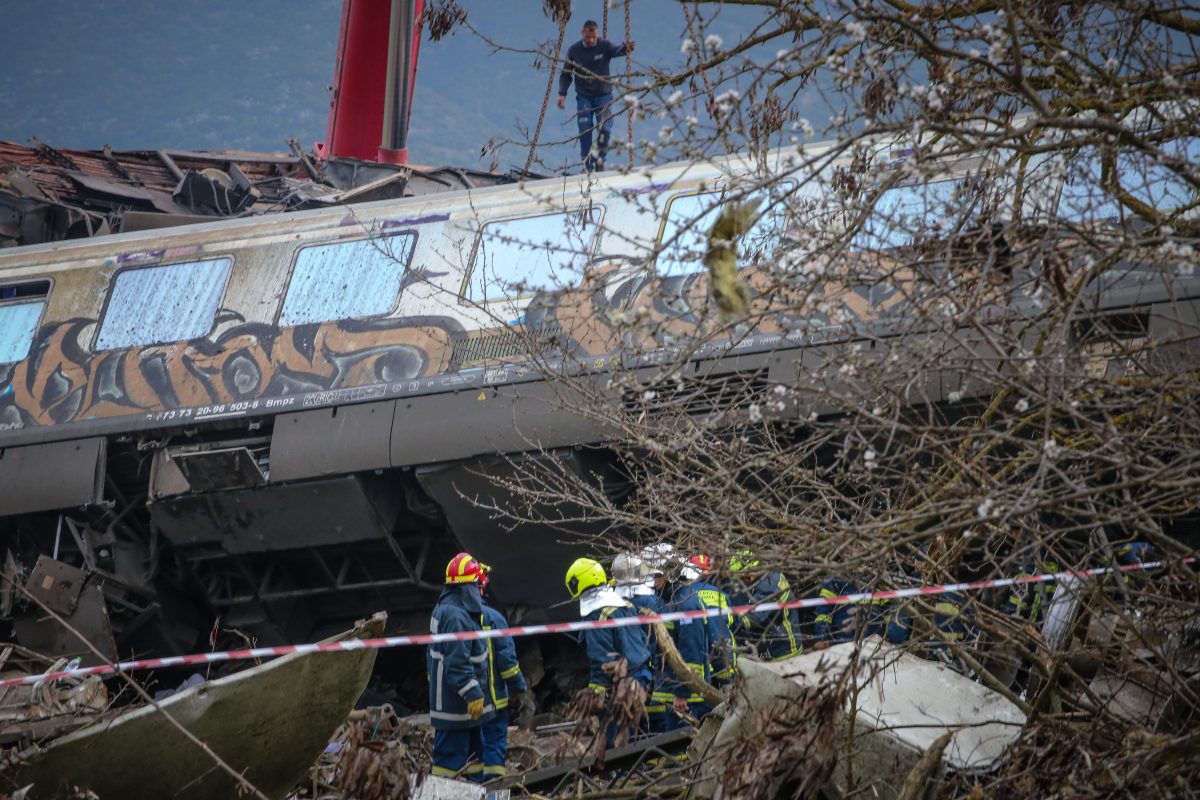 Σύγκρουση τρένων στα Τέμπη: Στους 57 οι νεκροί, 56 μέχρι στιγμής οι αγνοούμενοι