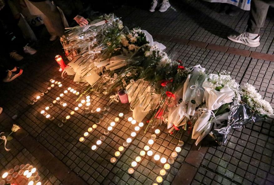 Τέμπη: Όλες οι κλινικές που προσφέρουν ψυχολογική υποστήριξη σε τραυματίες και συγγενείς των θυμάτων