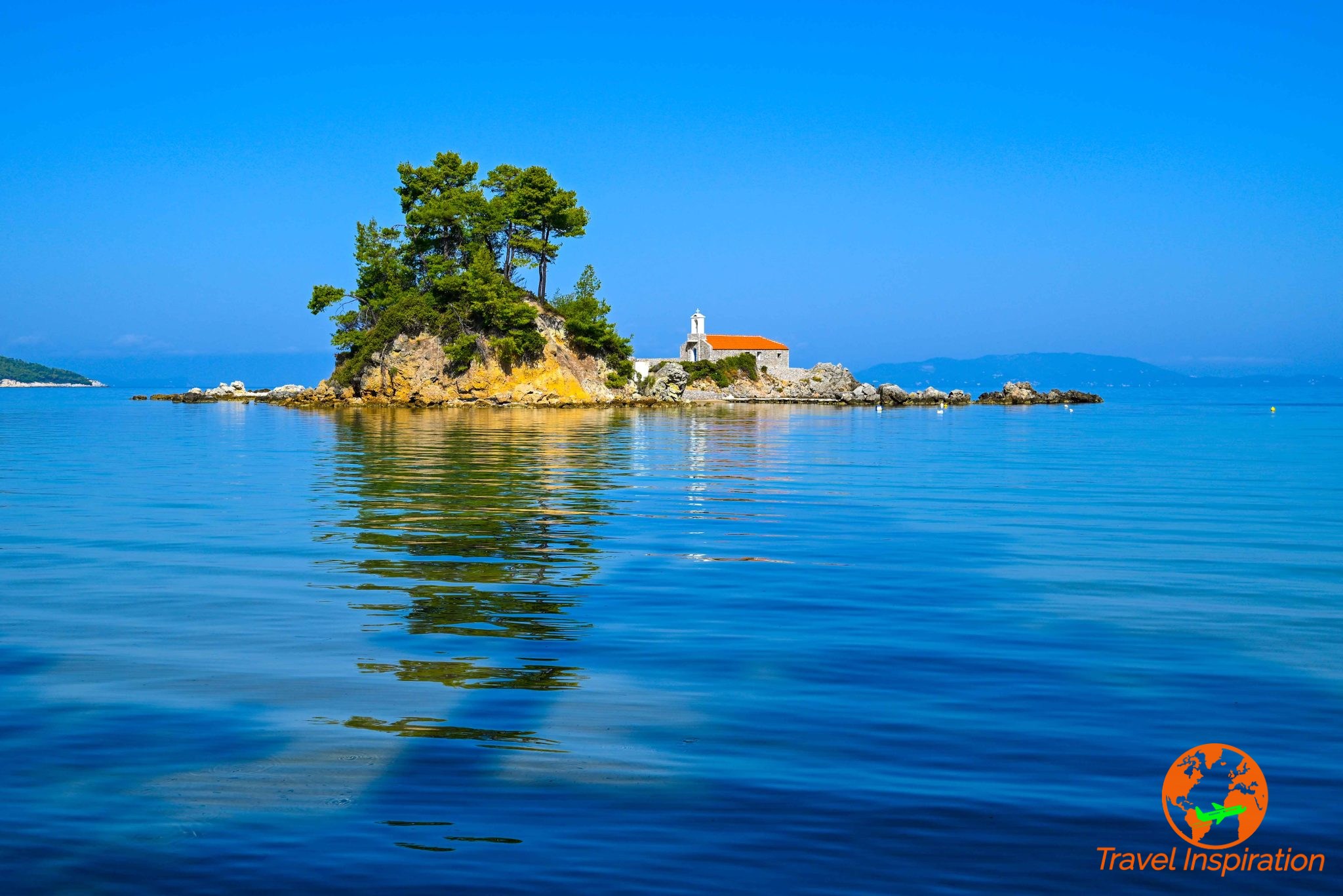 Εύβοια: Το μαγικό νησάκι στην παραλία των Ελληνικών