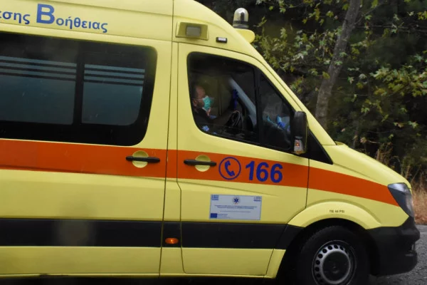 Προσπάθεια κάλυψης των κενών στο ΕΚΑΒ μετά το περιστατικό στην Εύβοια -199 άτομα αναλαμβάνουν υπηρεσία