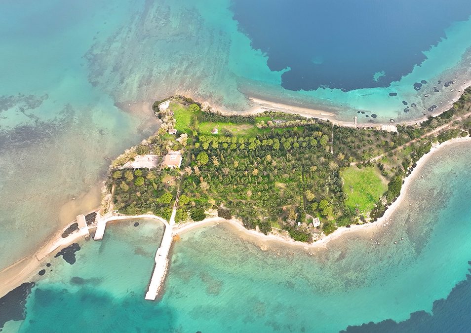 Εύβοια: Πωλείται νησάκι «όνειρο» 7,5 εκατ. ευρώ στην καρδιά του Νομού