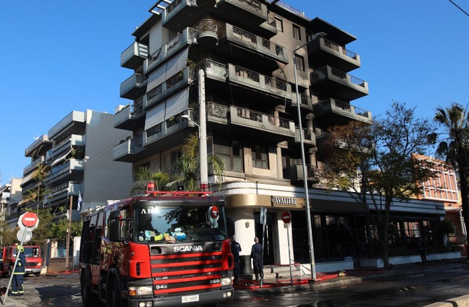 Φωτιά σε εστιατόριο: Το ενδεχόμενο εμπρησμού ερευνούν οι αρχές