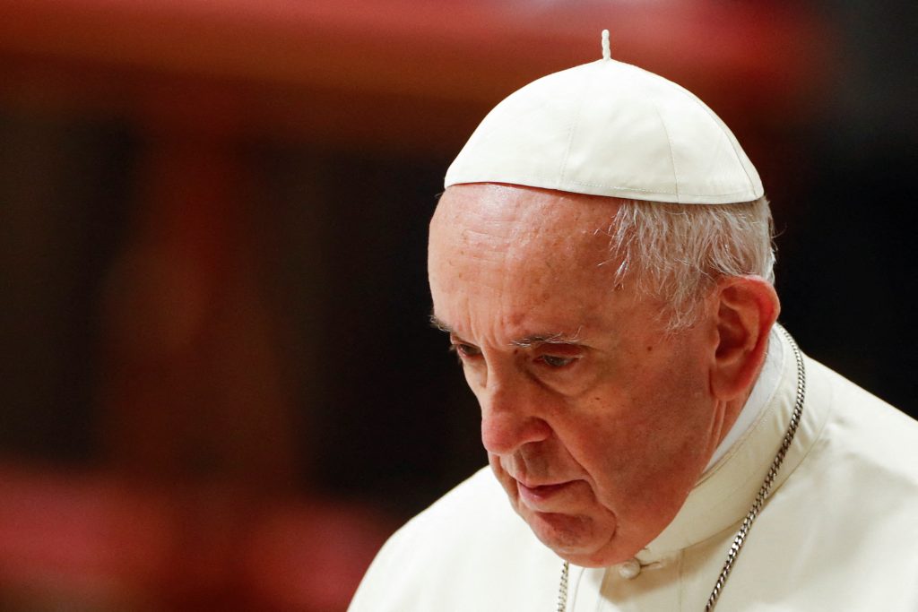 Πάπας Φραγκίσκος: Θρίλερ με την υγεία του Ποντίφικα – Νοσηλεύεται με αναπνευστική λοίμωξη, τι λέει το Βατικανό