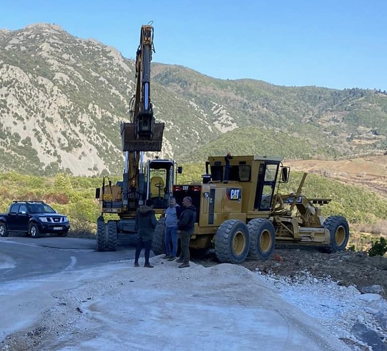 Εύβοια: Ο περιφερειακός δρόμος Βίταλα-Μετόχι απασχόλησε τη συνάντηση Κελαϊδίτη – Γέραλη