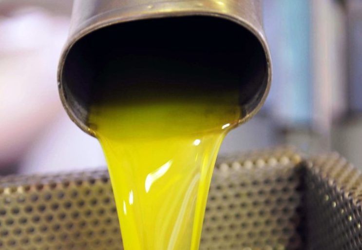 Μεγάλη προσοχή έτσι κλέβουν το λάδι στην Εύβοια