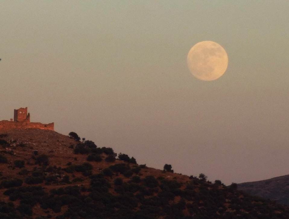 Εύβοια: Απόψε η Πανσέληνος της Σαρακοστής