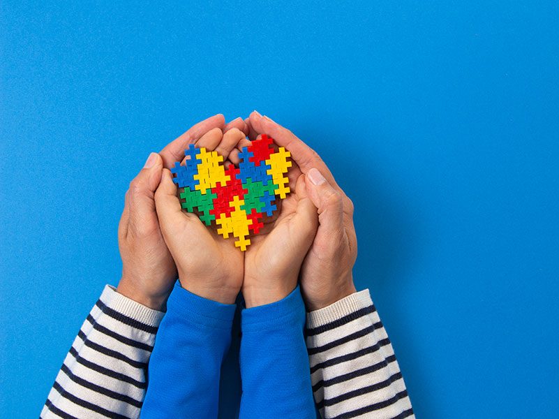 Η Εύβοια «φοράει μπλε για τον αυτισμό» – Δράση για την Παγκόσμια Ημέρα Αυτισμού