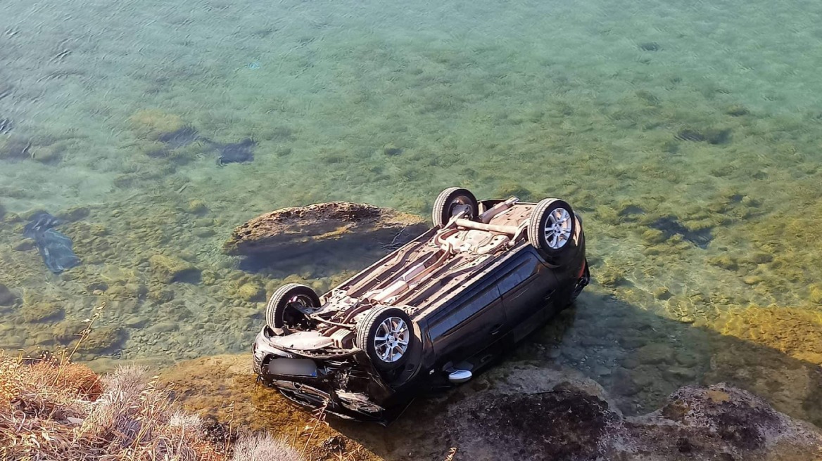 Αυτοκίνητο έπεσε στη θάλασσα – Νεκρός ο 89χρονος επιβάτης