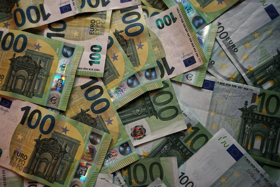 ΔΥΠΑ: Ποιοι μπορούν να λάβουν επίδομα 400 ευρώ – Οι δικαιούχοι