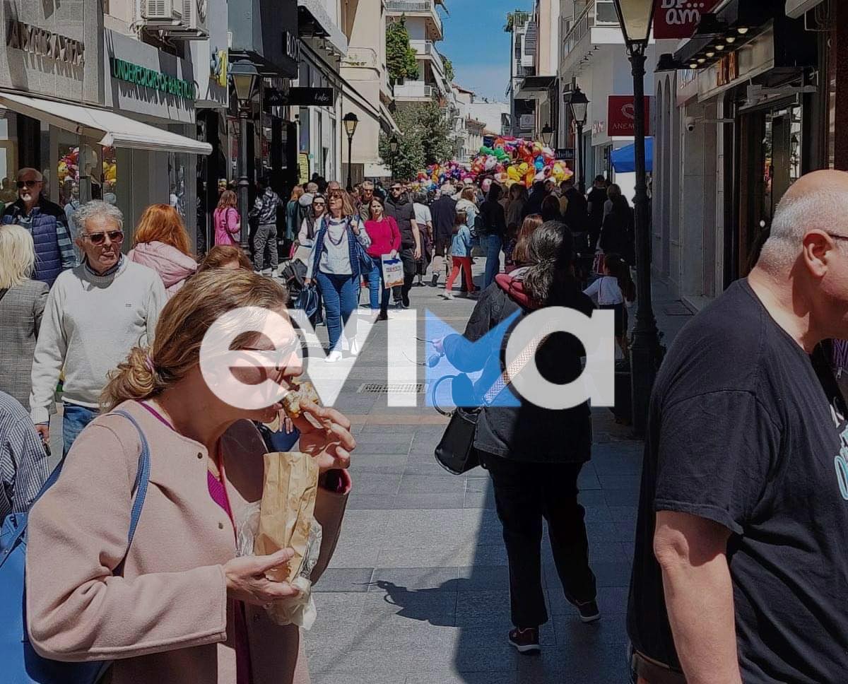 Πάσχα 2023 στην Εύβοια: Κοσμοσυρροή στη Χαλκίδα για τα τελευταία ψώνια (pics)