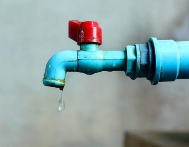 Εύβοια: Χωρίς νερό η Χαλκίδα- Σε ποιες περιοχές διακόπτεται η υδροδότηση και για πόσο