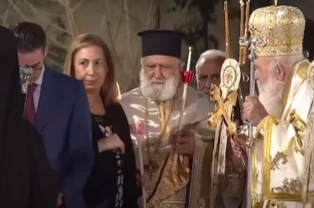 Μαριλίζα Ξενογιαννακοπούλου: Πήραν φωτιά τα μαλλιά της από την λαμπάδα της