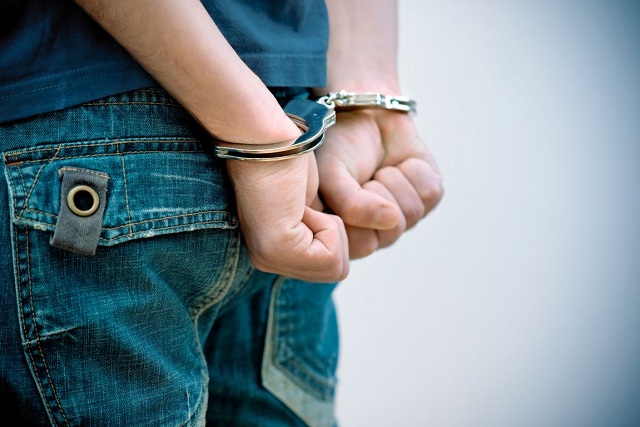 Εύβοια: Σύλληψη ανήλικου την ώρα που πήγε να κλέψει