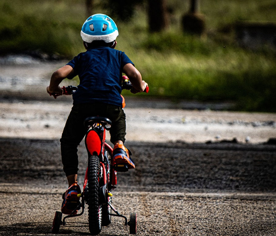 Σοκ από πτώση παιδιού που έκανε ποδήλατο – Είναι διασωληνωμένο στην εντατική
