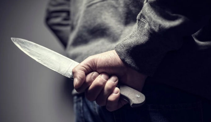Νύχτα τρόμου στη Λάρισα: Ηλικιωμένους κυνήγησε νεαρούς κρατώντας μαχαίρι