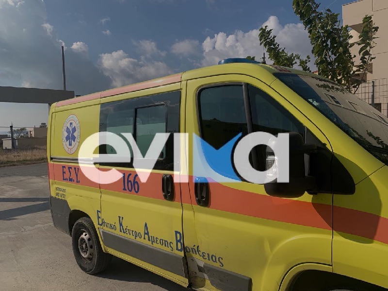 Εύβοια: Τροχαίο με αγροτικό στην Κάρυστο –  Τραυματίστηκε ηλικιωμένος