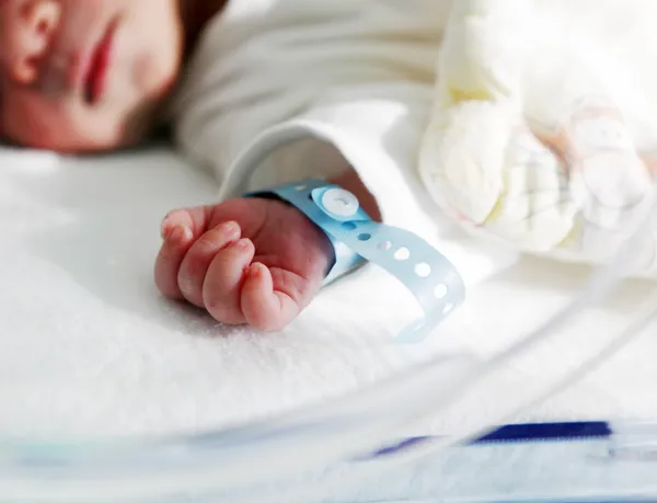 Εύβοια: Σήμερα η δίκη για το νεογέννητο με βίμπριο χολέρα από μολυσμένο νερό