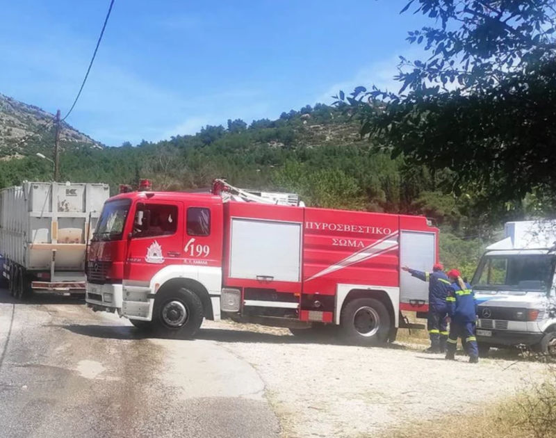 Τραγωδία: Νεαρός σφηνώθηκε με μηχανάκι σε πρέσα απορριμματοφόρου και σκοτώθηκε