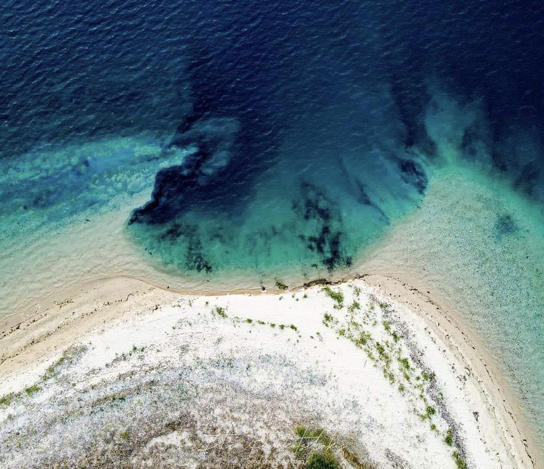 Αυτή είναι η παραλία της Εύβοιας που «βούλιαξε» ο σεισμός