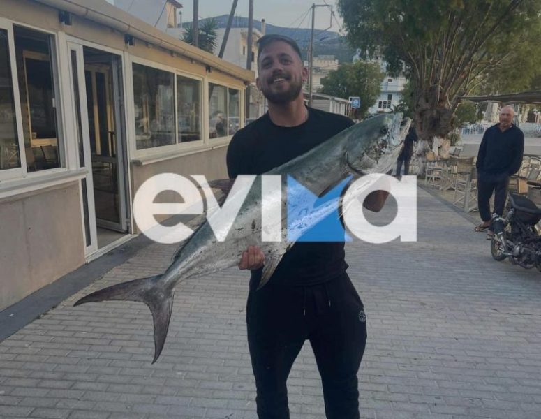 Απίστευτη ψαριά στην Εύβοια: Ψάρεψε Λίτσα 14 κιλών στον Αλμυροπόταμο