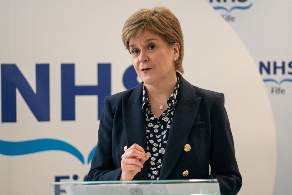 Συνελήφθη η πρώην πρωθυπουργός της Σκωτίας, Νίκολα Στέρτζον, για οικονομικές ατασθαλίες