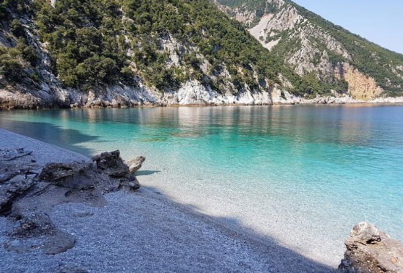Σύντομα επισκέψιμες οι δύο «μυστικές παραλίες» της Εύβοιας- Ποιες είναι και πώς θα τις βρείτε