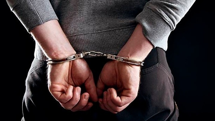 Εύβοια: Ναρκωτικά «σουλάτσαραν» στην Χαλκίδα- Δύο συλλήψεις