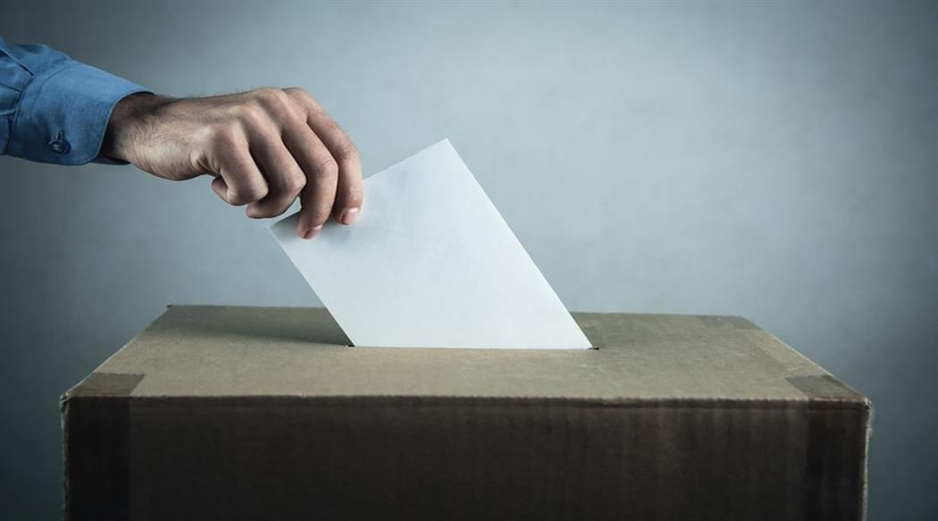 Ψήφος αποδήμων: Υπερψηφίστηκε με ευρεία πλειοψηφία το νομοσχέδιο