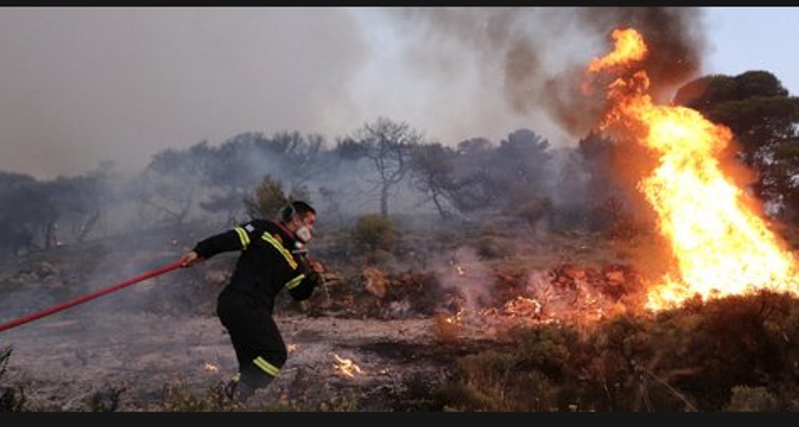 Φωτιά στη Βοιωτία – Καίγεται δάσος