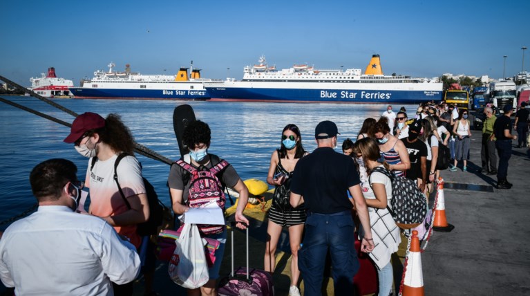 Ακτοπλοϊκά εισιτήρια: Η κυβέρνηση ζήτησε άμεσα προτάσεις για εκπτώσεις και πακέτα προσφορών