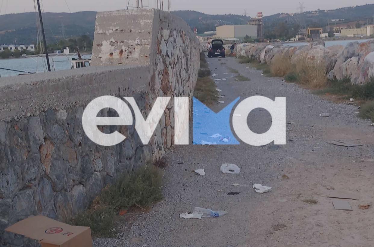 Μετέτρεψαν κεντρικό λιμάνι της Εύβοιας… σε σκουπιδότοπο